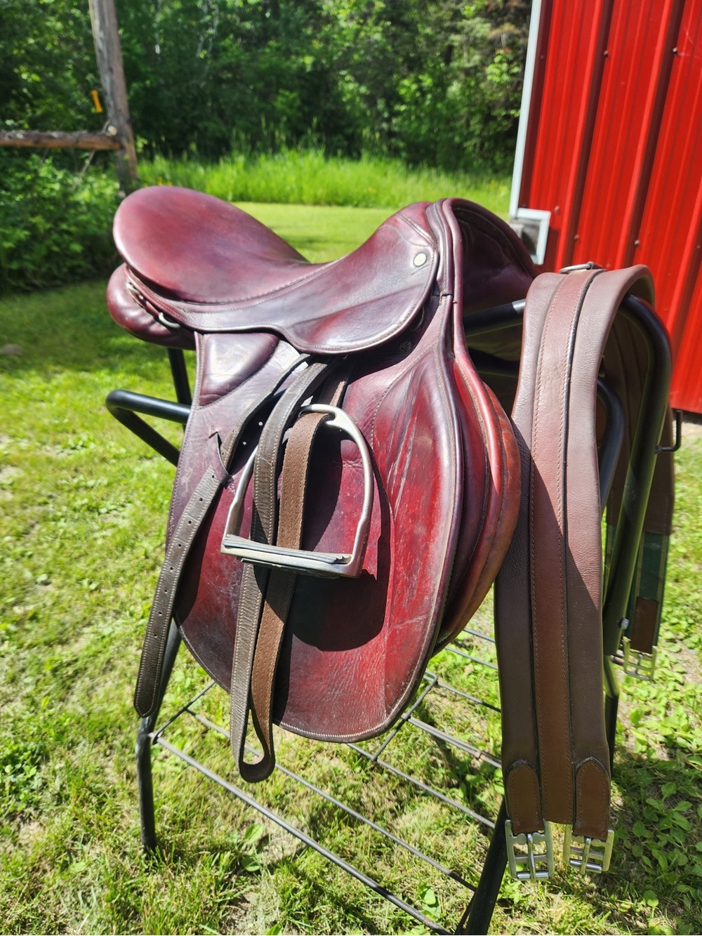 Leather English Saddle 17” Seat